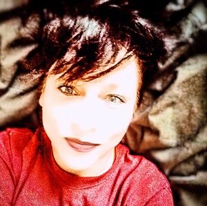 Meet your Posher, Michele